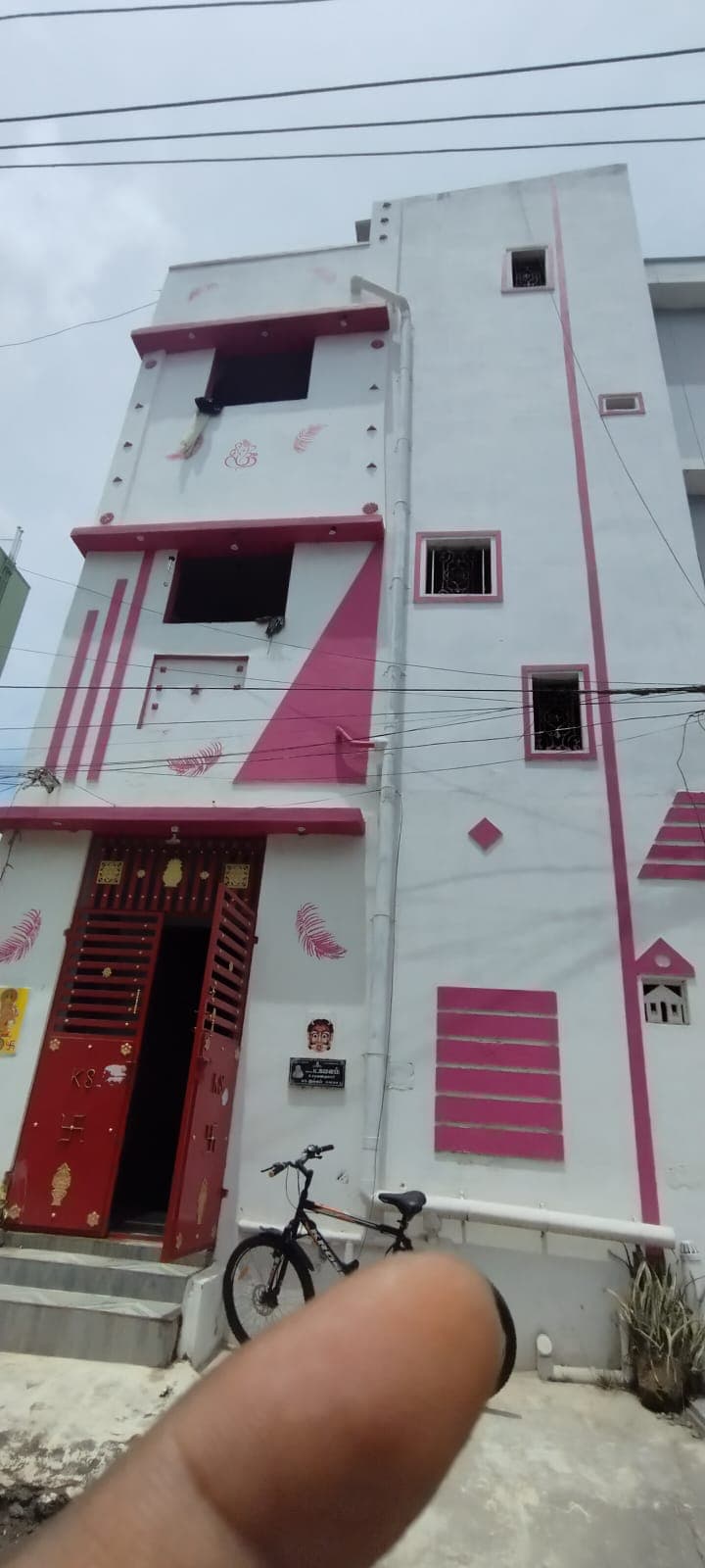 3-Storey House for Sale – Selvapuram